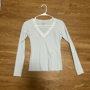 Lace v neck long sleeve
